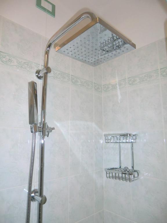 Residence Villaggio Dei Fiori Con Piscina E Posto Spiaggia Incluso Caorle Habitación foto